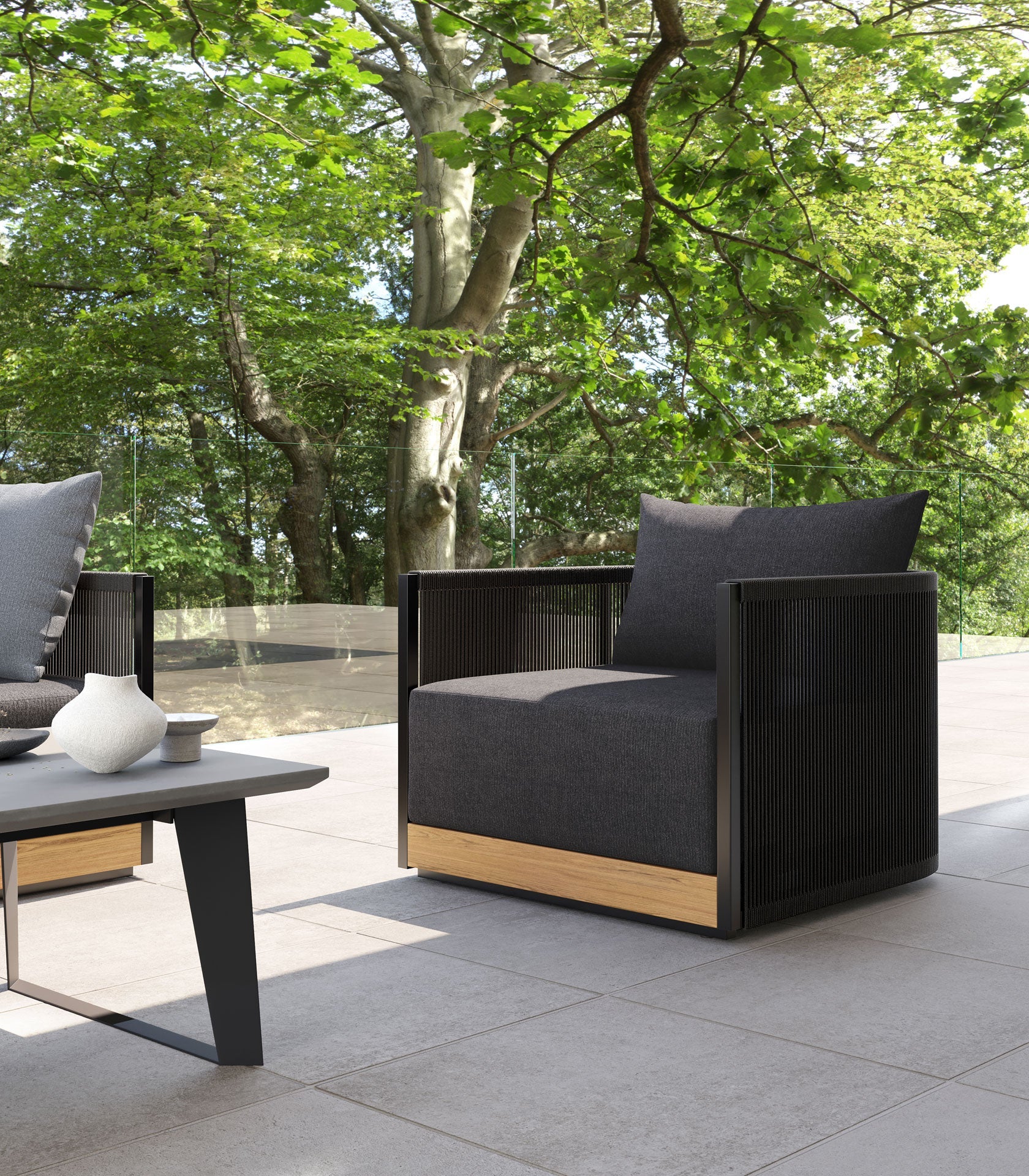 Clifton Outdoor Lounge Chair