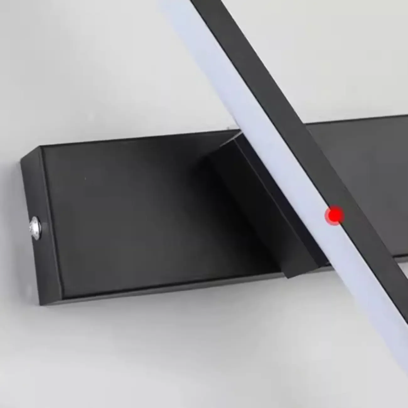 Rotatable Simple Black Linear Mini Wall Sconce Dimmable