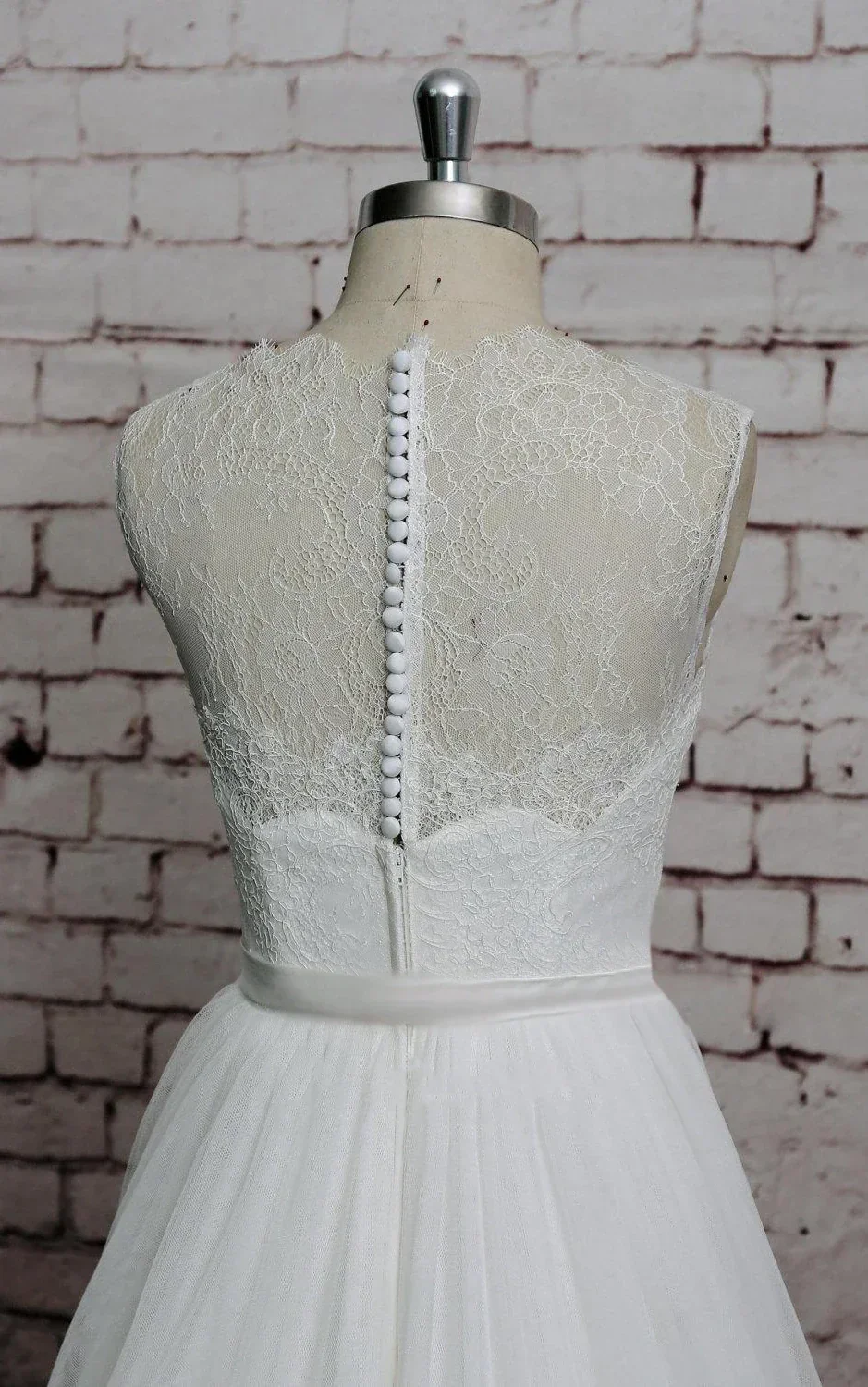 Princess Sleeveless A-Line Tulle Long Wedding Dress With Sash