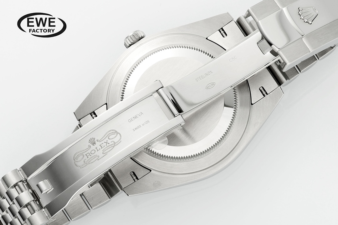 Close up of replica Rolex clasp engraving and STEELINOX text