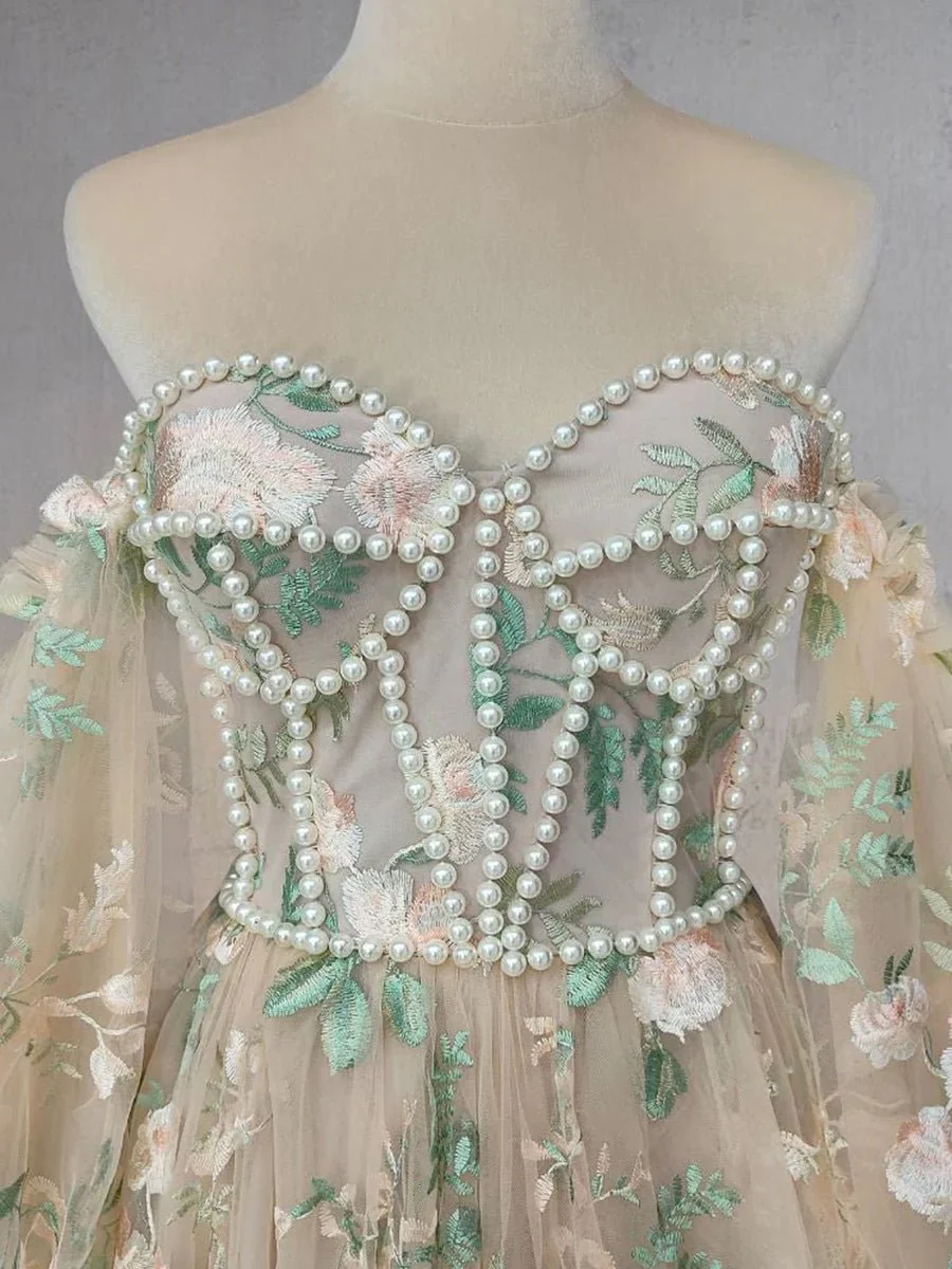 A-Line Light Green Sweetheart Pearl Wedding Dress