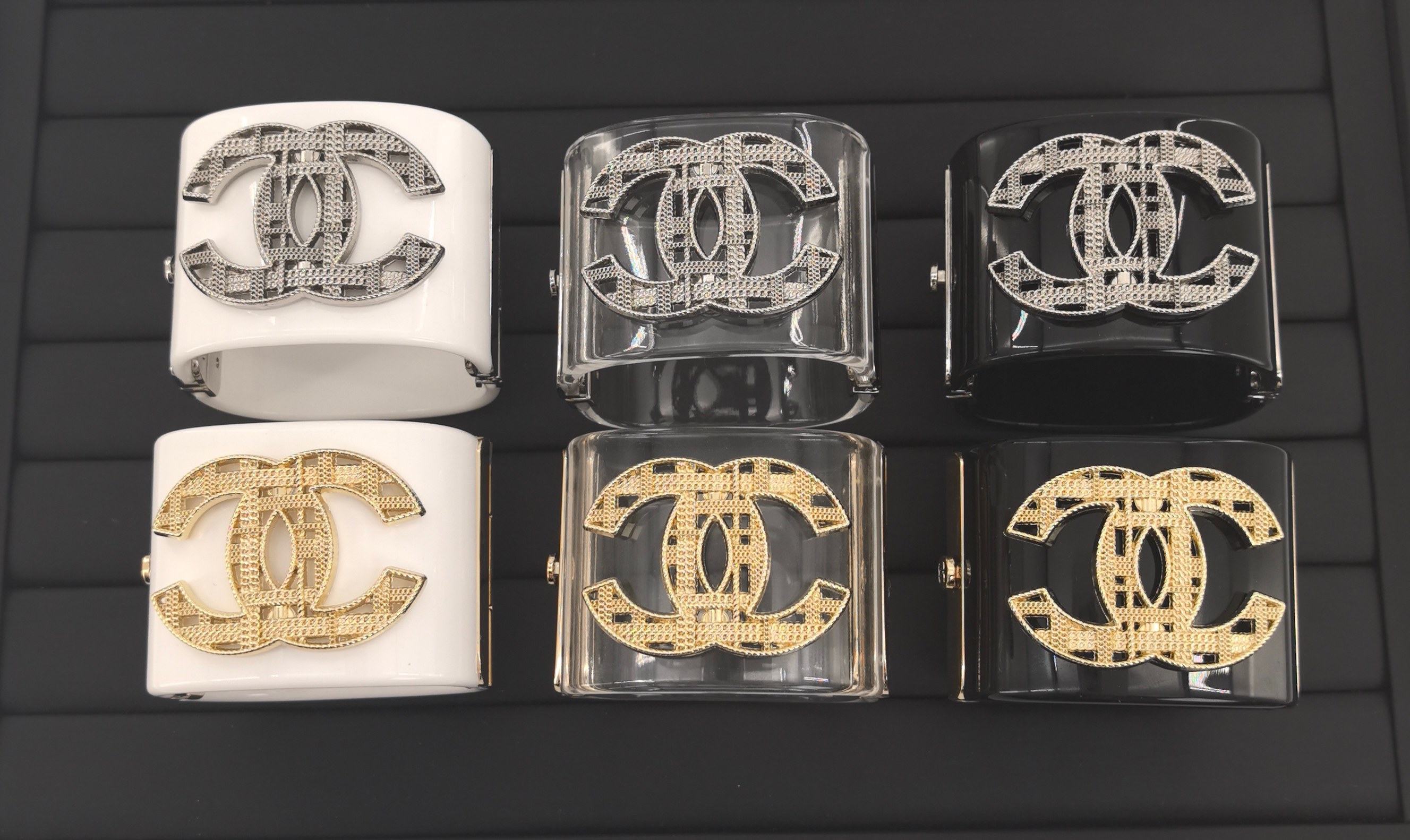 CCS171 Chanel large chunky acrylic bracelet - ccjewelryacc