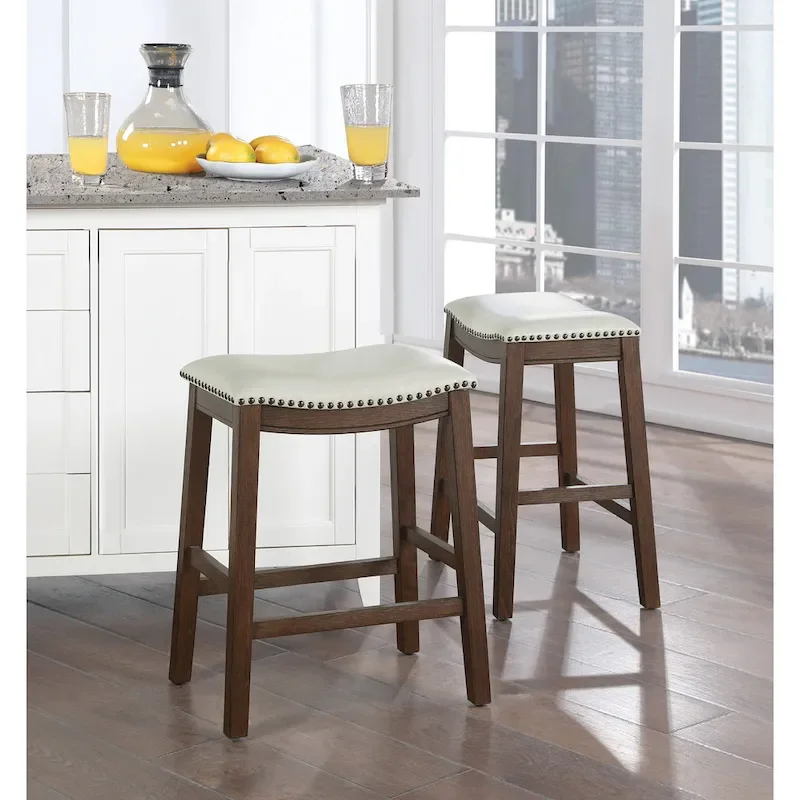 24 Saddle Stool