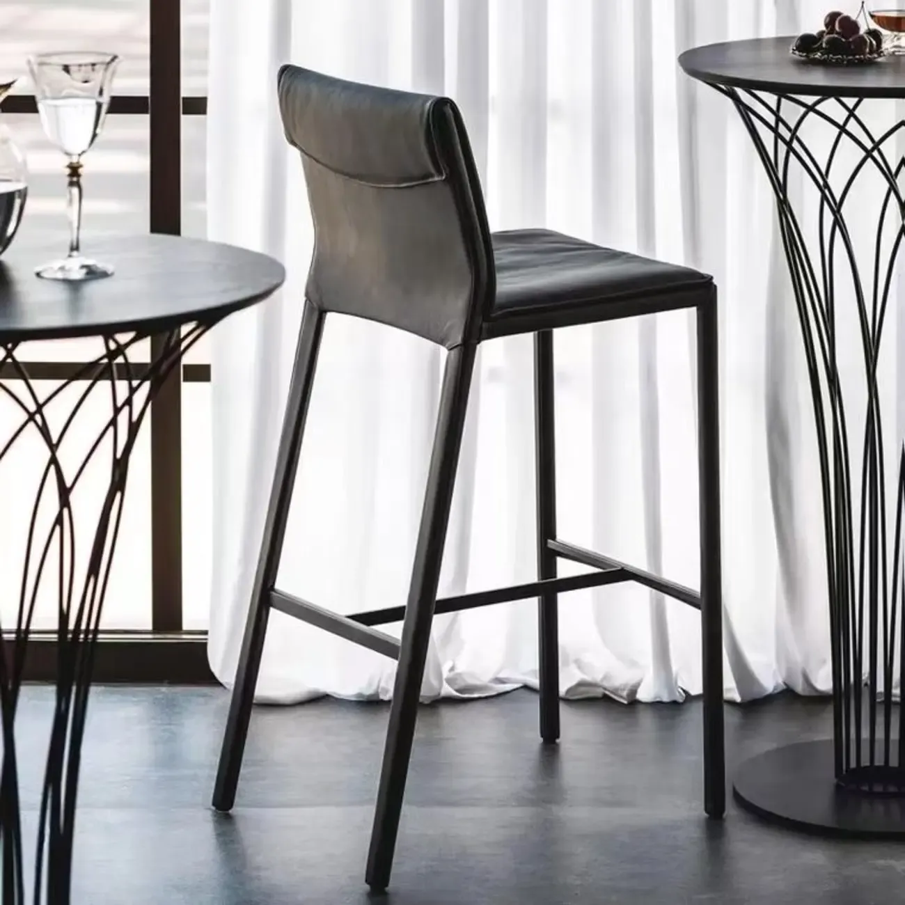 Modern 4-Leg Trestle Footrest Low Back Bar Stools