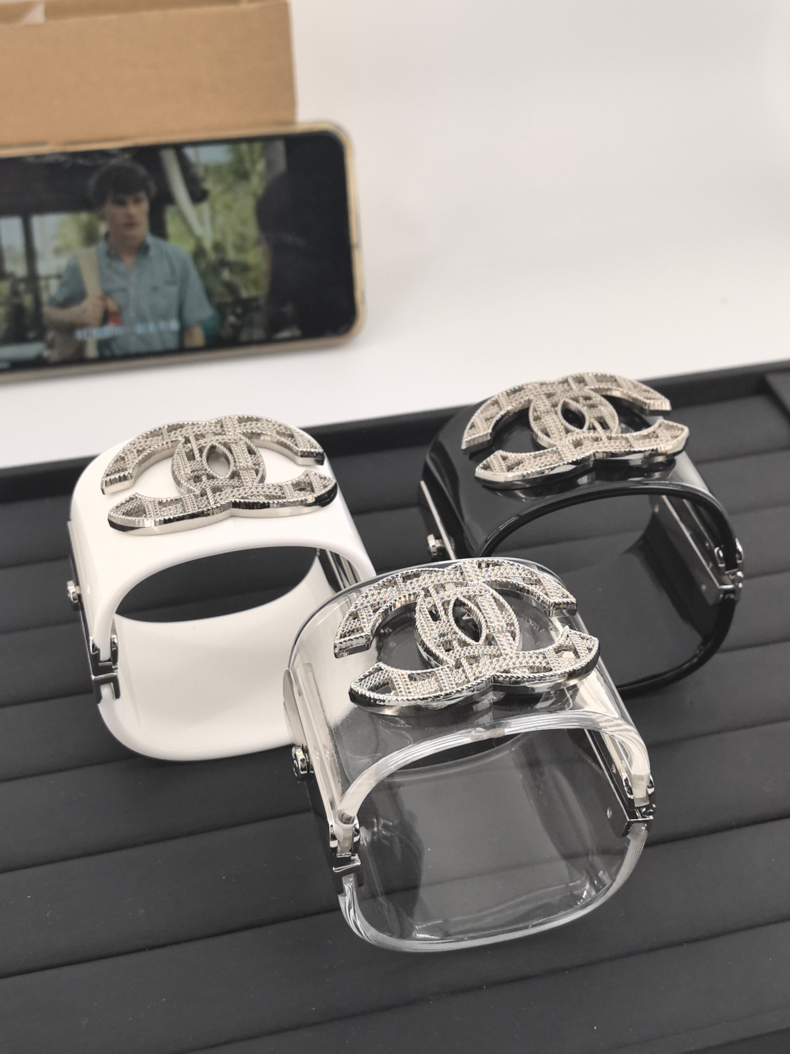 CCS171 Chanel large chunky acrylic bracelet - ccjewelryacc