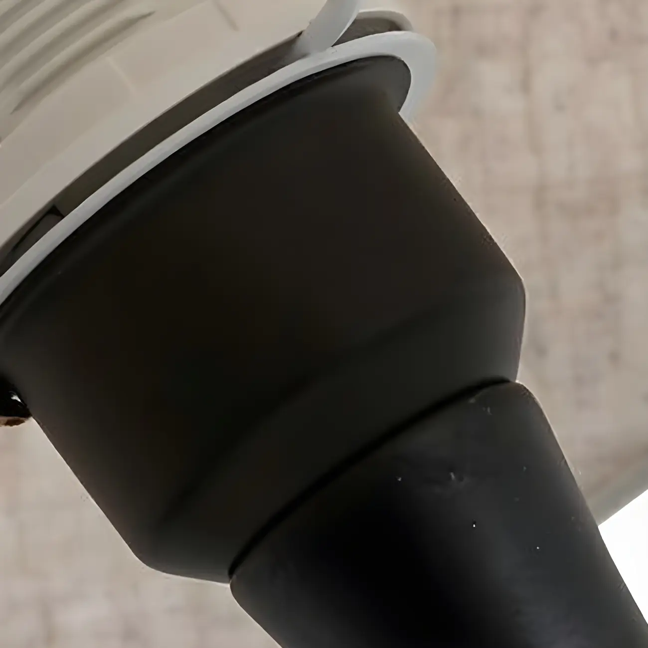 Bedside Elegant Black/White Metal Fabric Table Lamp