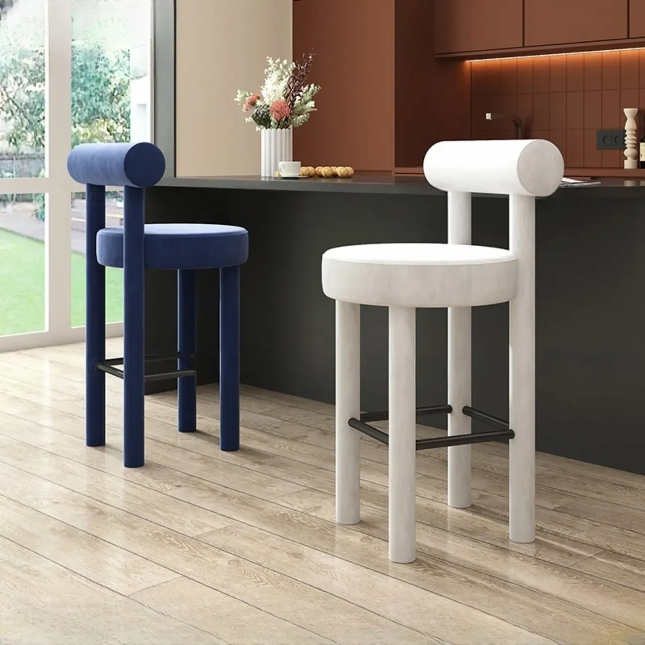 Multicolor Simple Round 4-Leg Upholstered Bar Stools