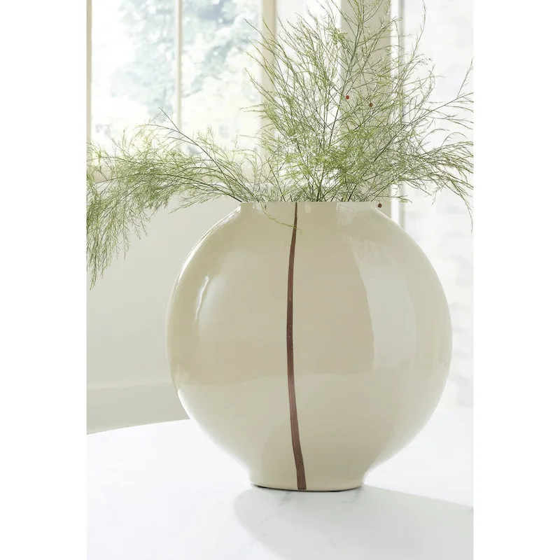Signature Design by Ashley Sheabourne Cream/Brown Vase