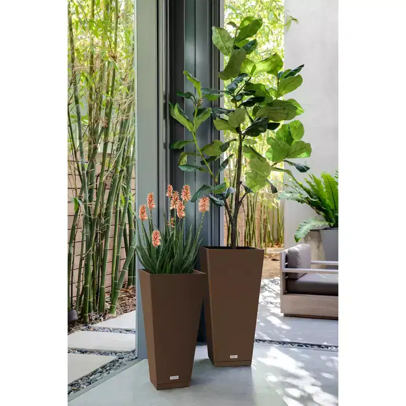 Veradek Pure Series Plastic Midland Planter Tray