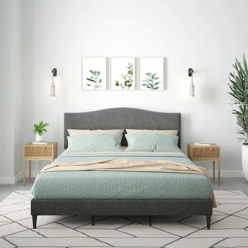 Kameli Upholstered Bed