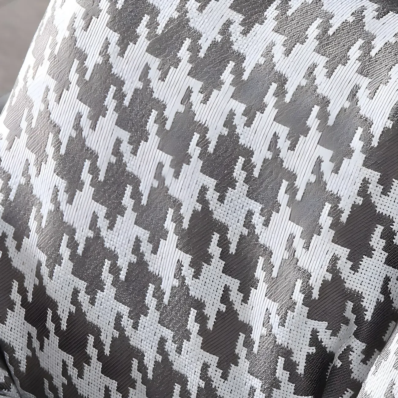 Modern Fabric Lounge Chair in Green with Cushioned Seat