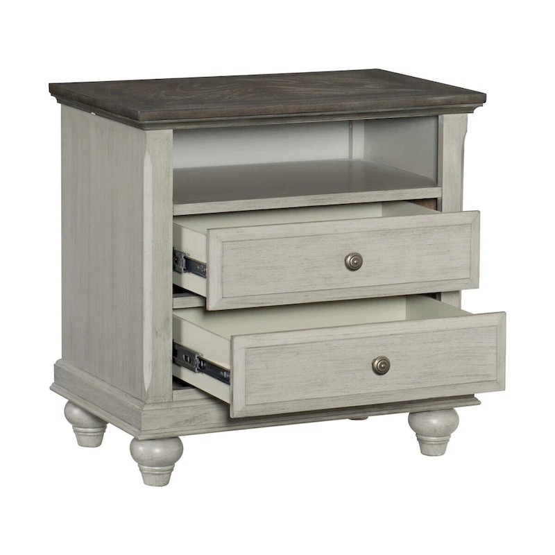 Light Gray Finish 3pc Bedroom Set Bed Chest Nightstand