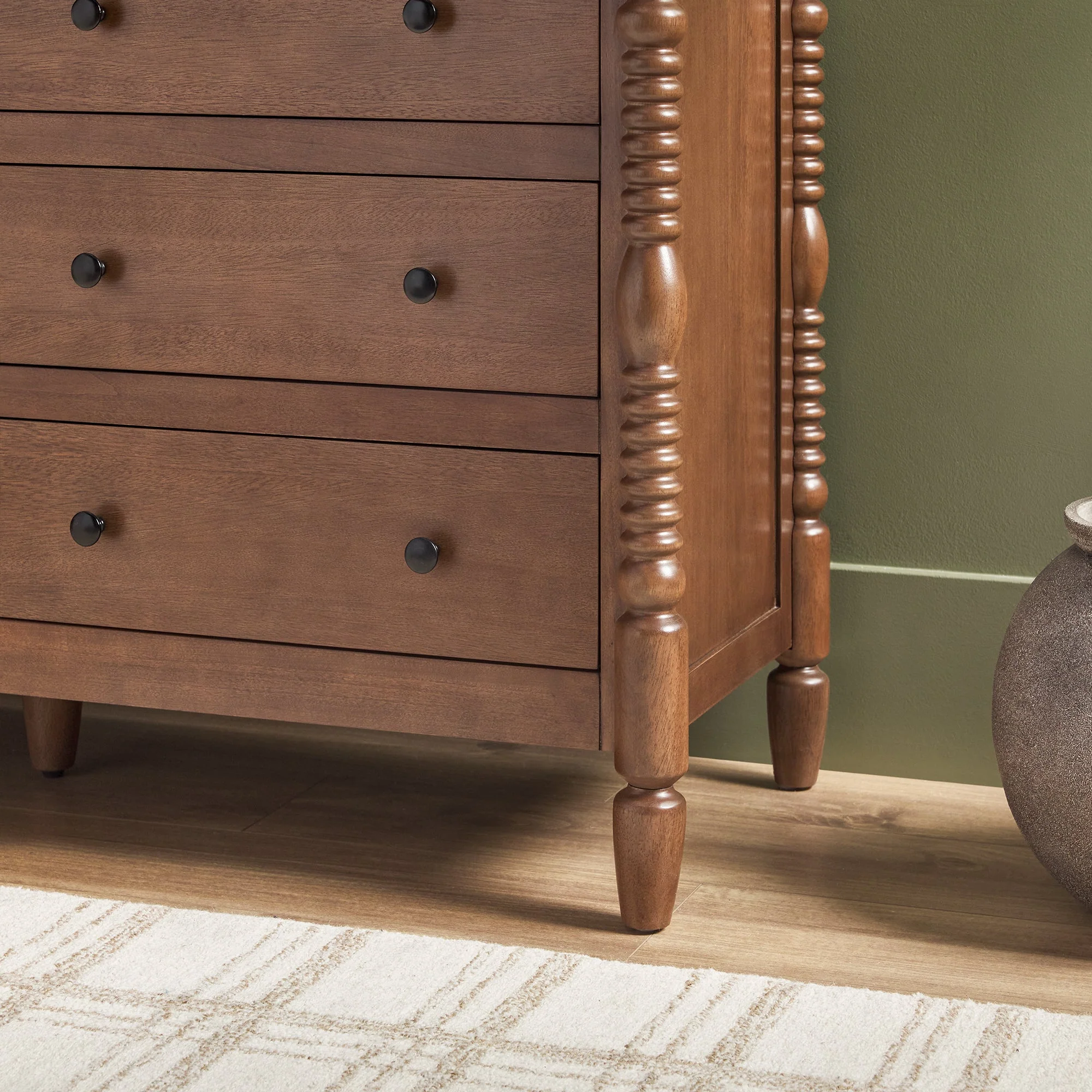 Traditional Vivienne 6-Drawer Easy Assembly Solid Wood Dresser