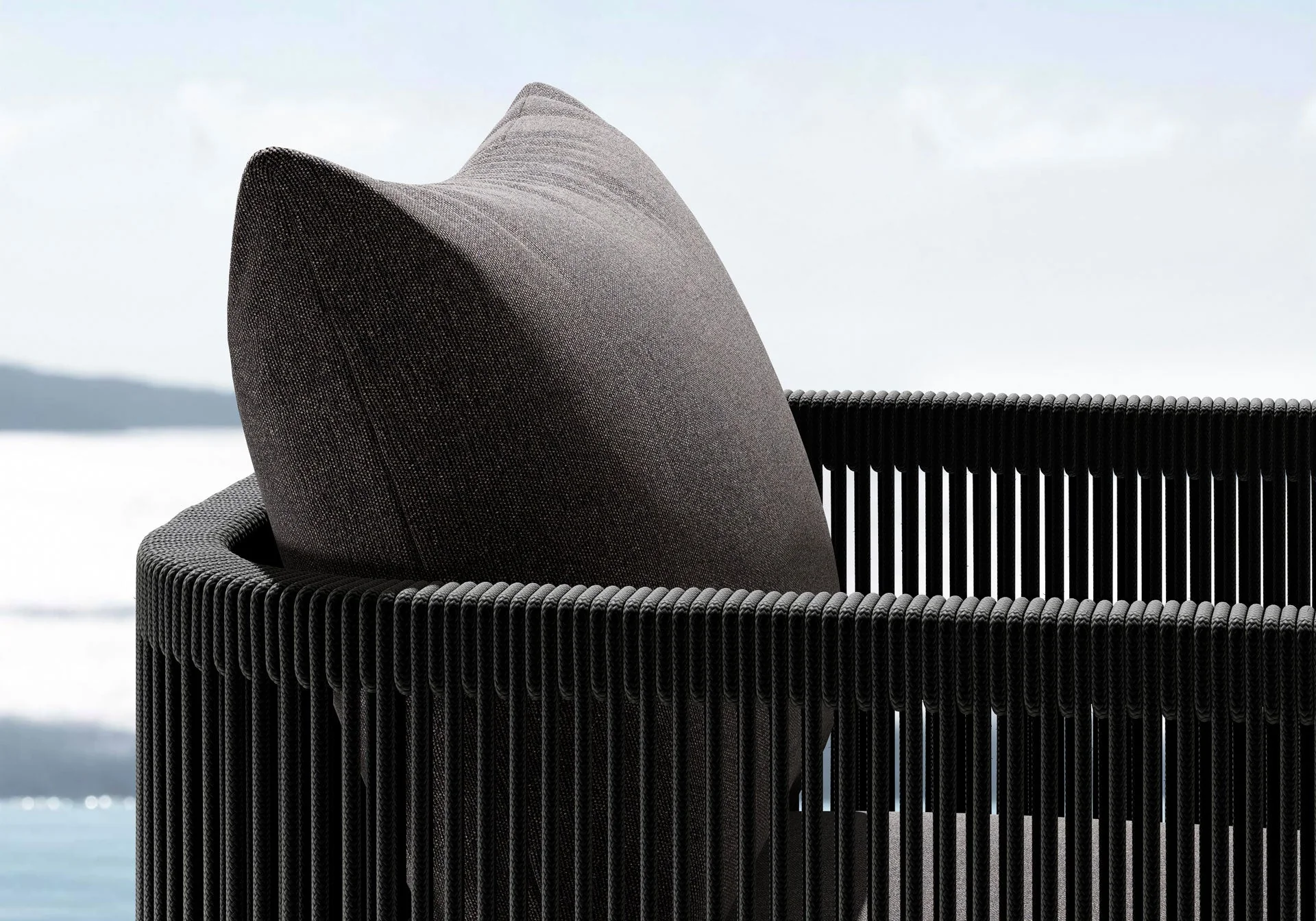 Clifton Outdoor Lounge Chair