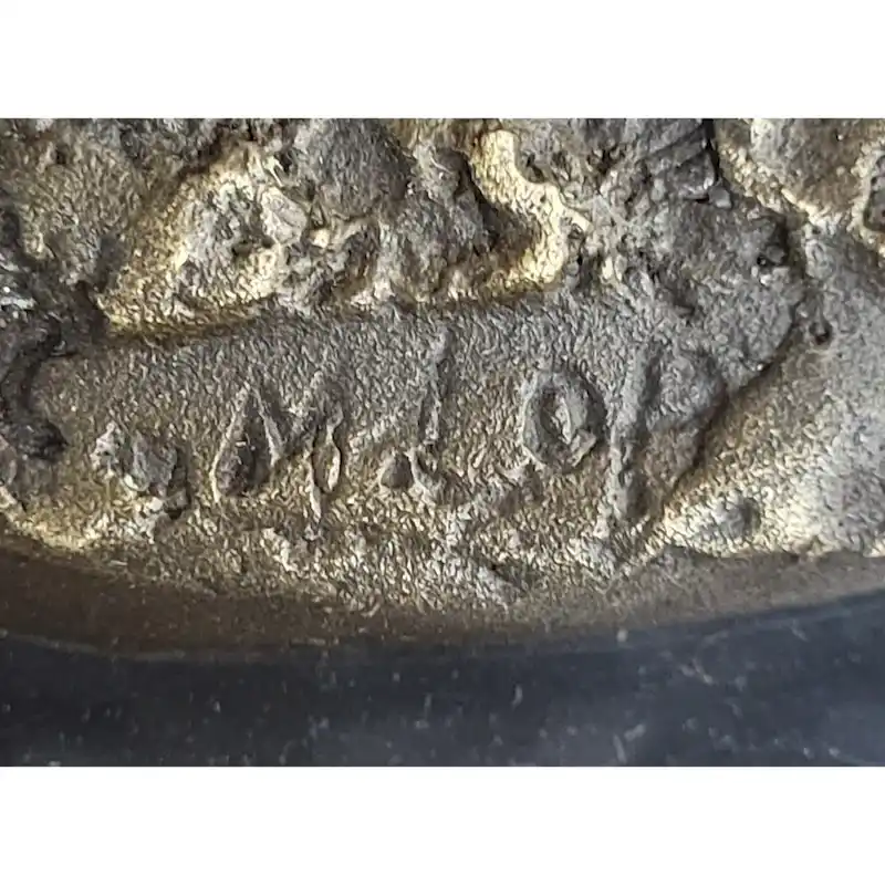 Howling Wolves Bronze Sculpture  Striking Dual Imitative Wolf Heads On Marble Base