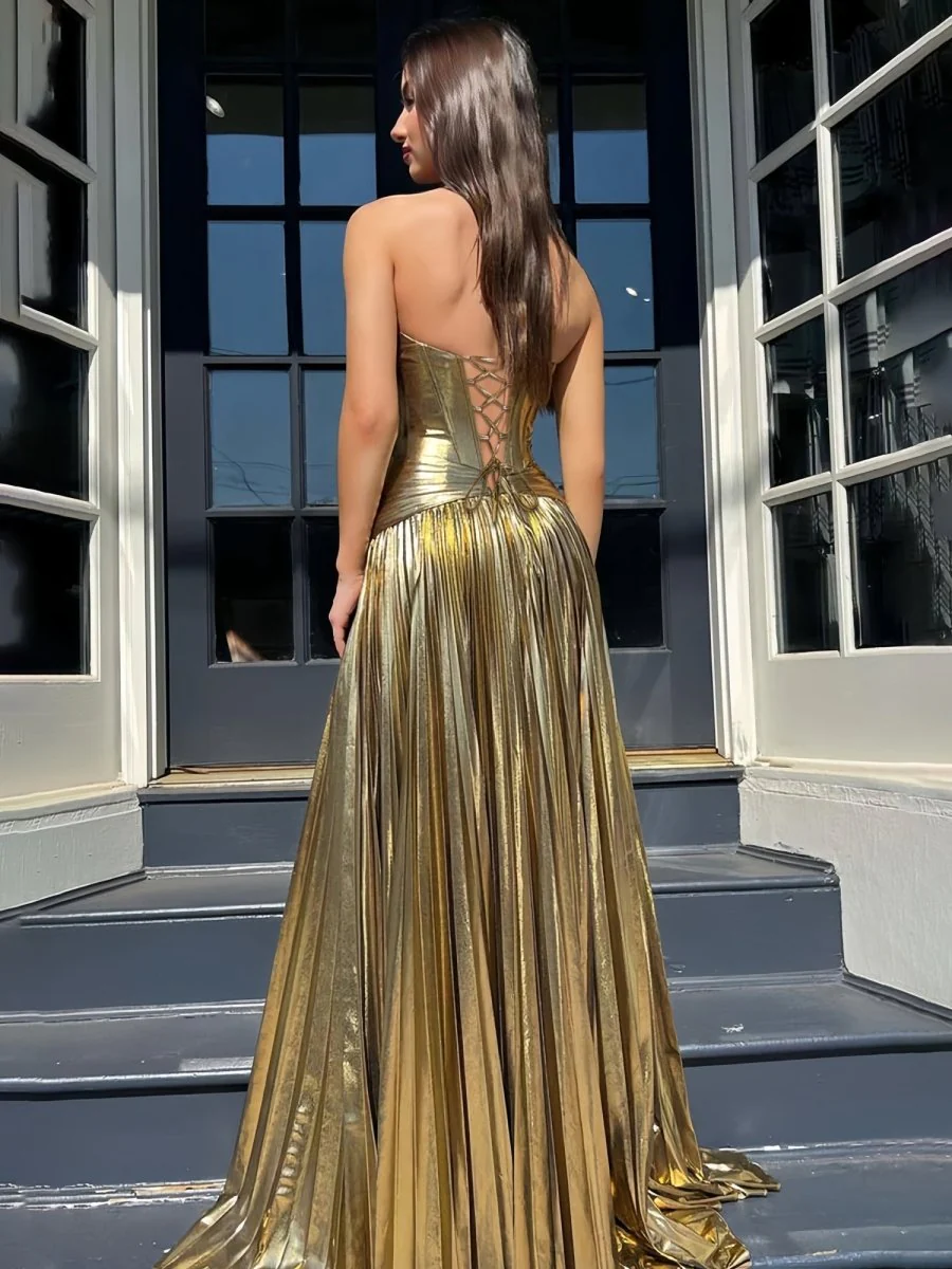 Sweetheart Metallic Pleated Long Formal Dress With Slit