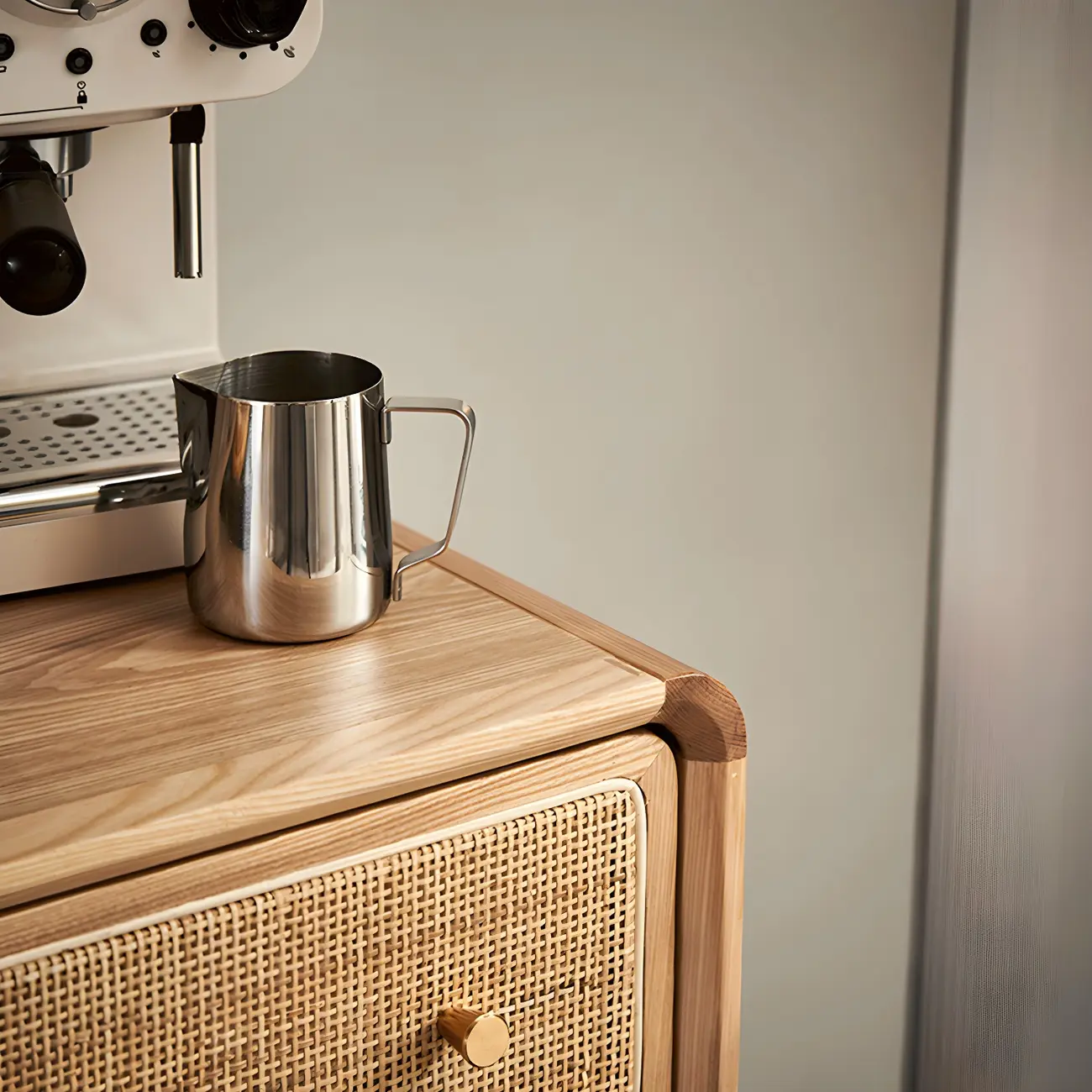 Traditional Natural Wooden Dresser with Drawer