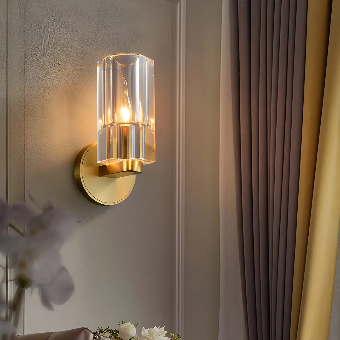 Mini Modern Elegant Gold Up Crystal Cylinder Vanity Light