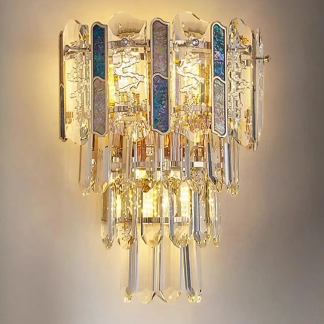 Modern Luxury Crystal Wall Sconce with Gold Finish