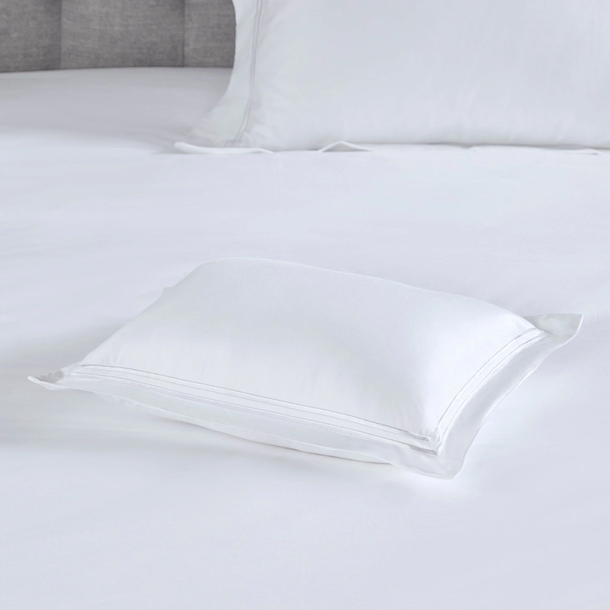 Madison Park Signature 500 Thread Count Luxury Collection 100% Cotton Sateen Embroidered Duvet Cover Set