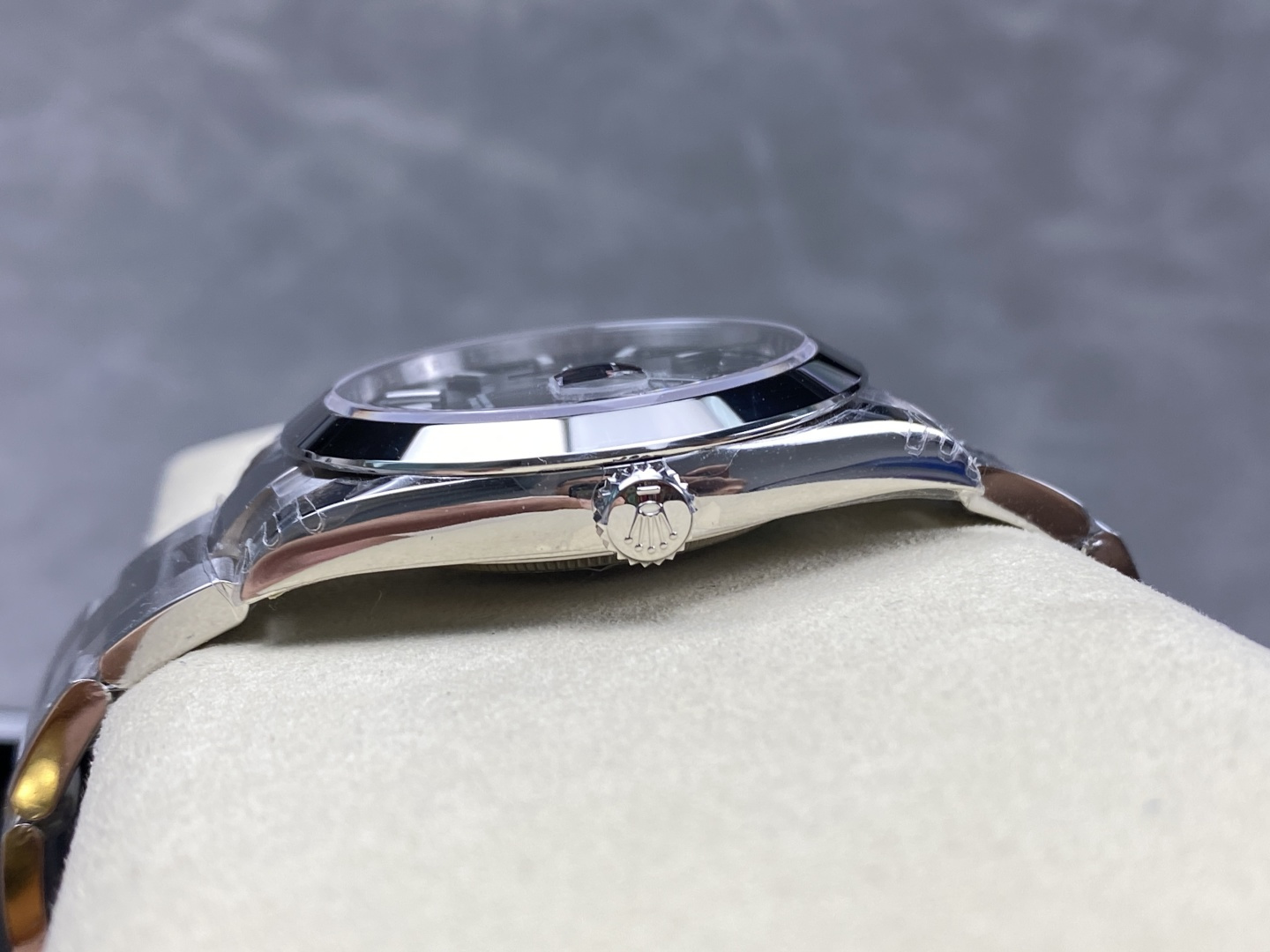 Rolex Datejust super clone side profile crown and case shape