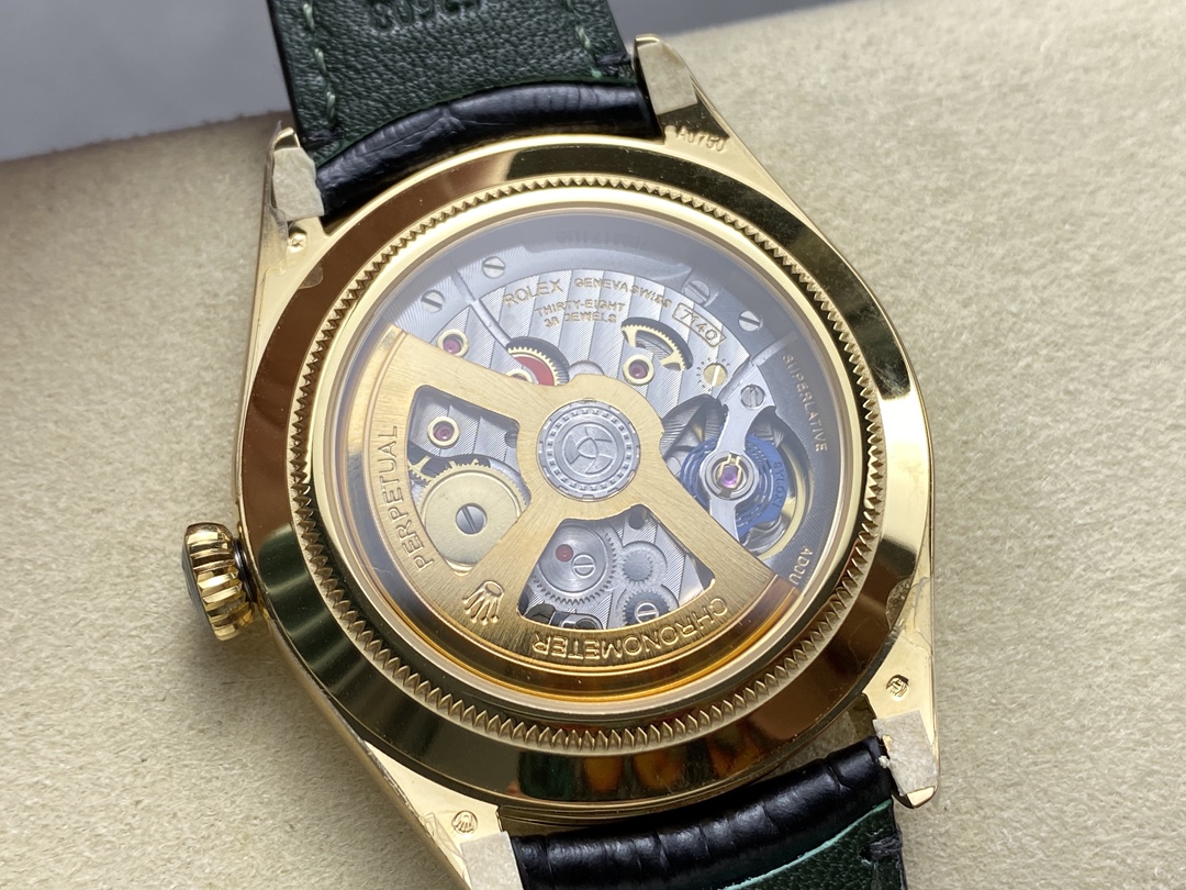 Clone 7140 movement exhibition case back with gold rotor