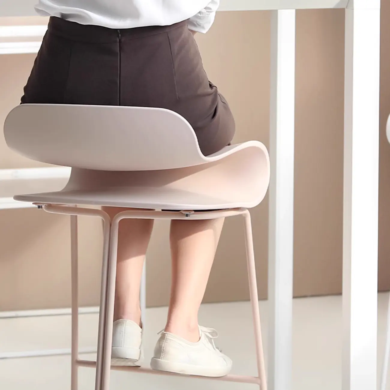 Industrial Plastic Steel Frame Low Back Armless Bar Stool