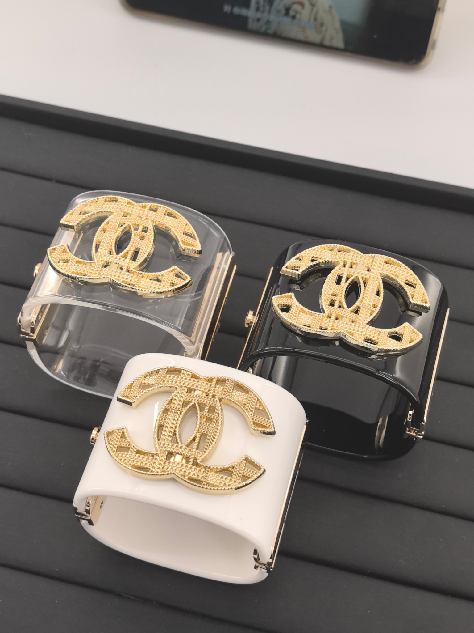 CCS171 Chanel large chunky acrylic bracelet - ccjewelryacc