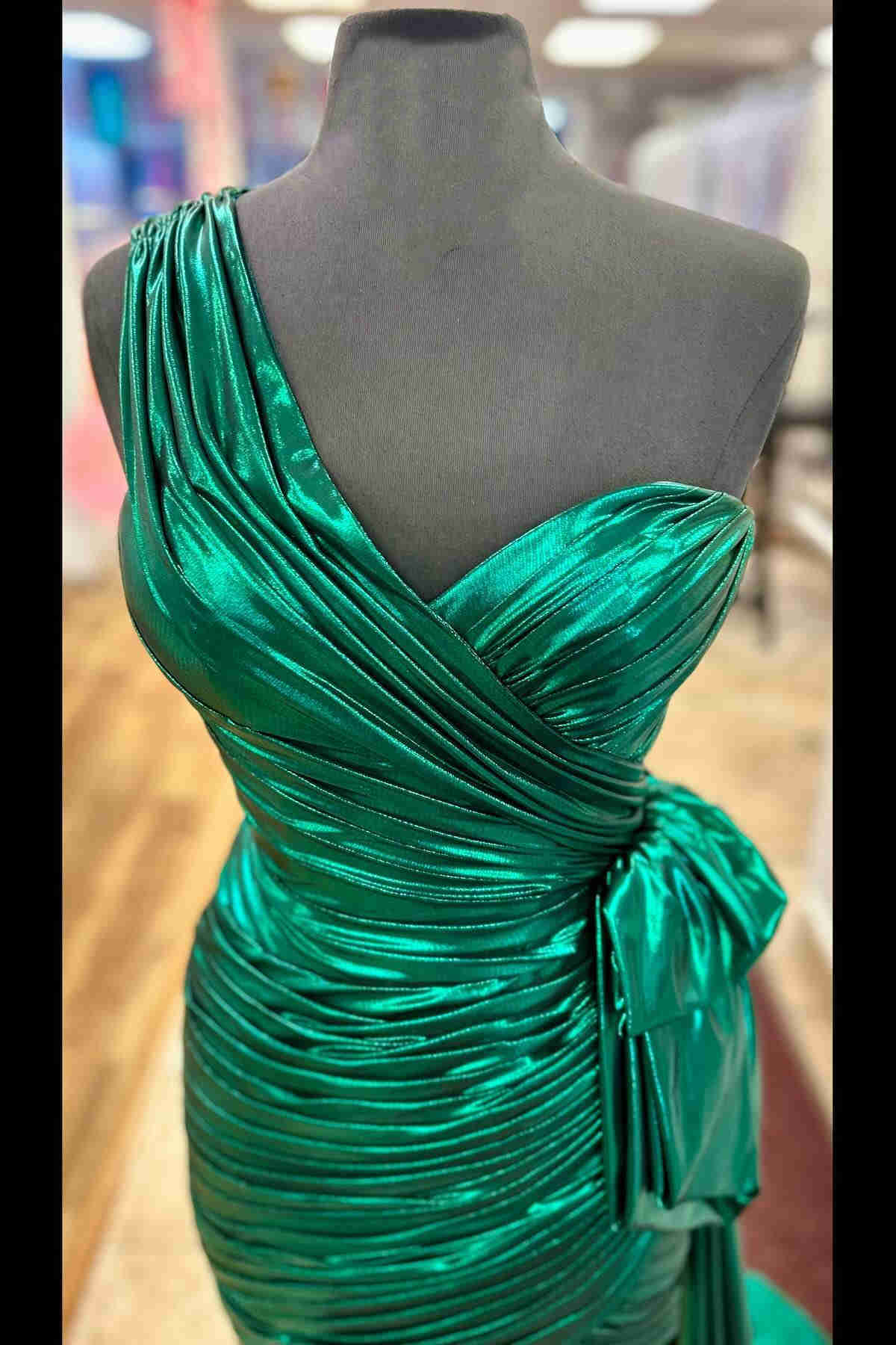 Metallic Green One-Shoulder Ruched Homecoming Dress