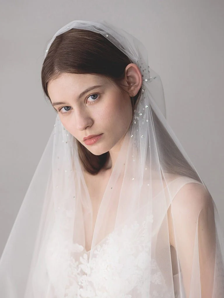 Knee Length Juliet Cap Veils Asymmetrical Hem Bridal Veil
