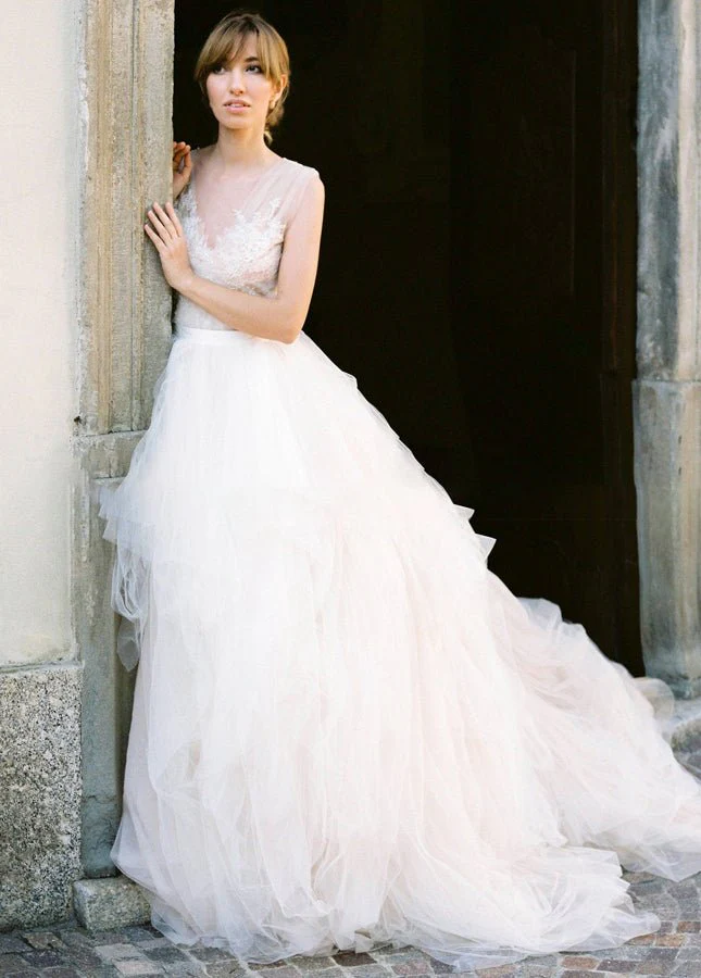 Illusion Lace V-Neck Appliqued Sleeveless V-Back Tulle Wedding Dress