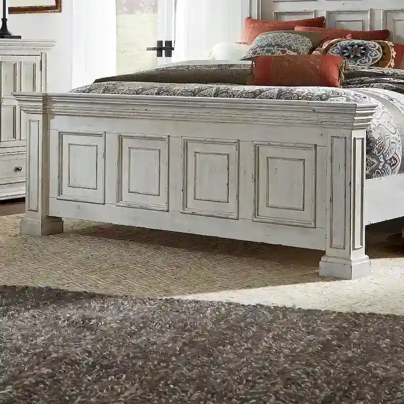 Big Valley Whitestone Distressed Queen Panel Bed