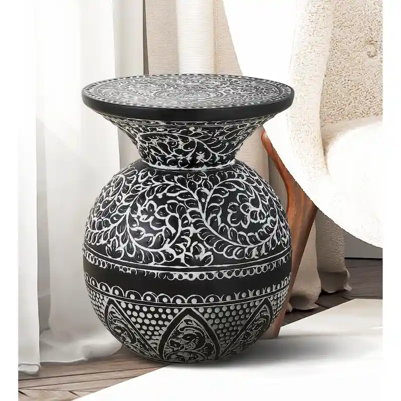 Black & White Antique Bohemian Round Iron Side Table for 1