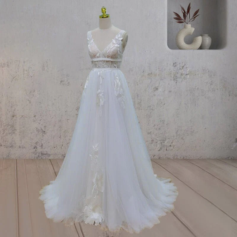 White A-Line V Back Lace Wedding Dress with Train