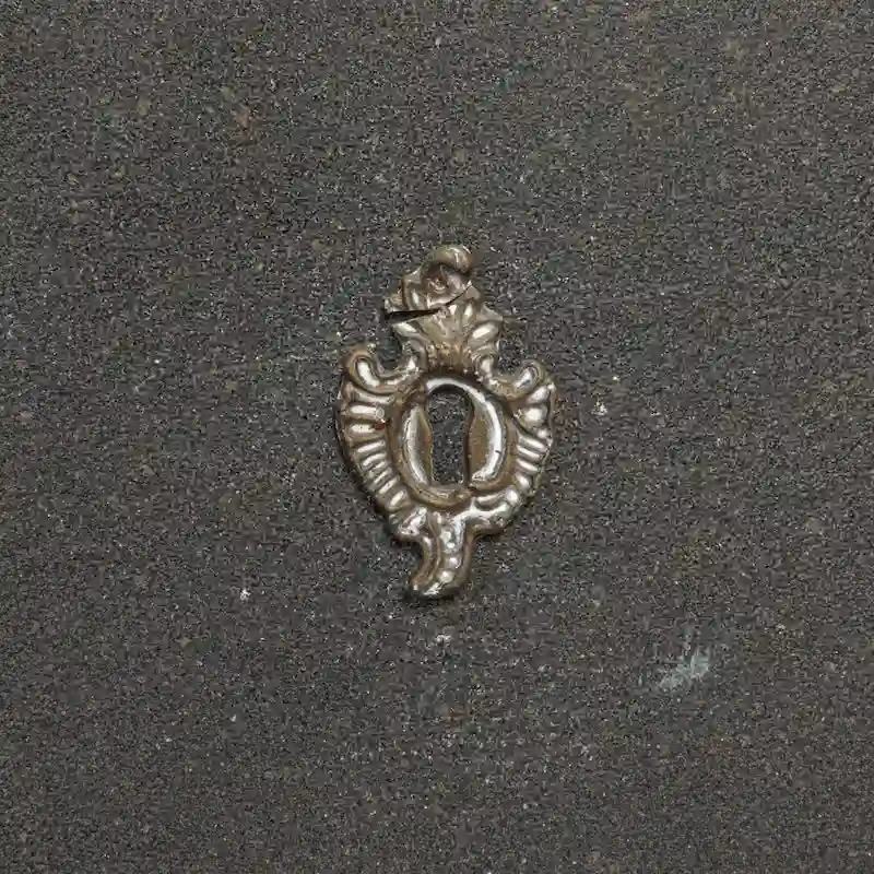 Distressed Wood 3-Drawer Dresser