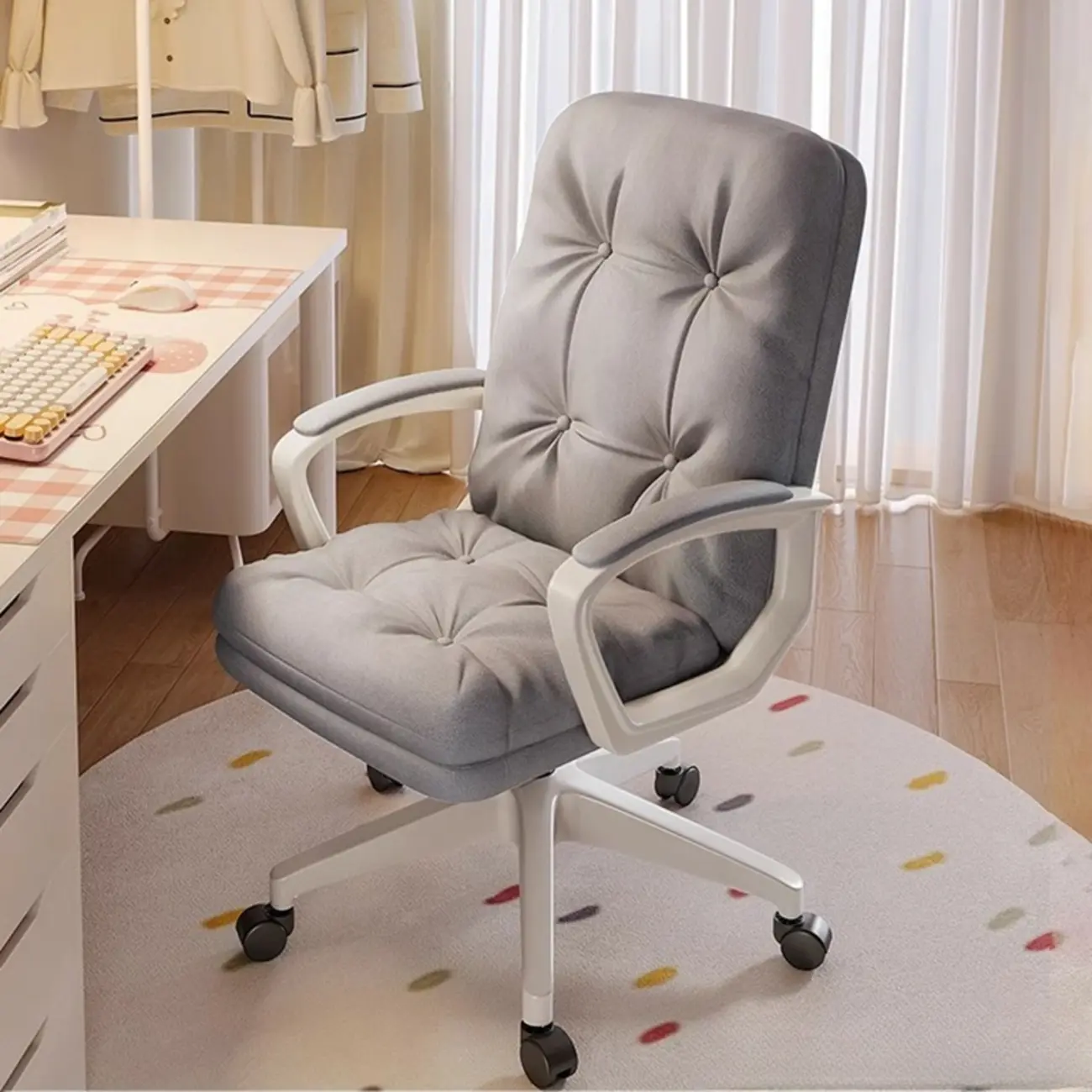 Modern White Leather Swivel Ergonomic Office Chair