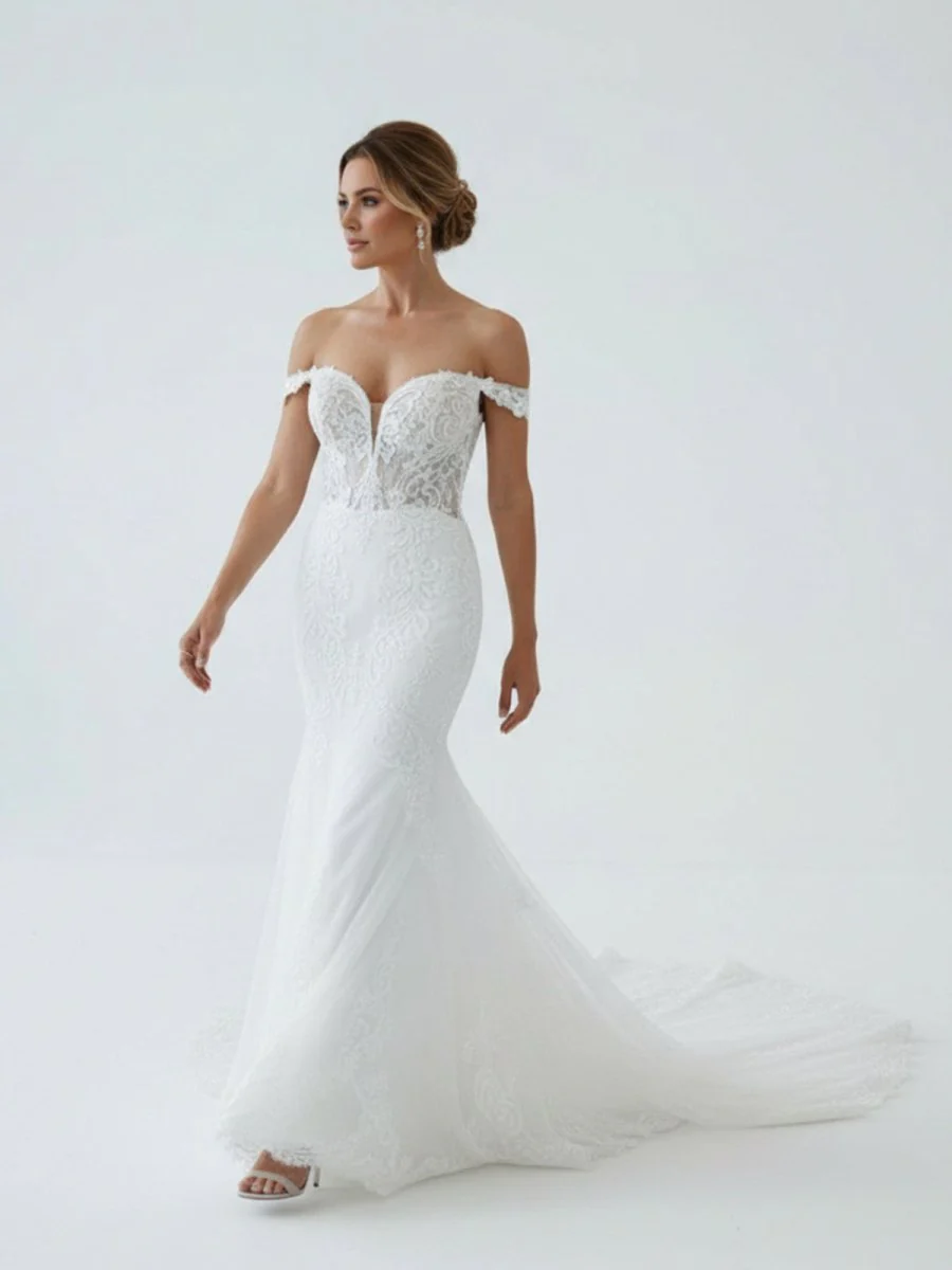 White Long Tulle Mermaid Wedding Dress with Lace Appliques