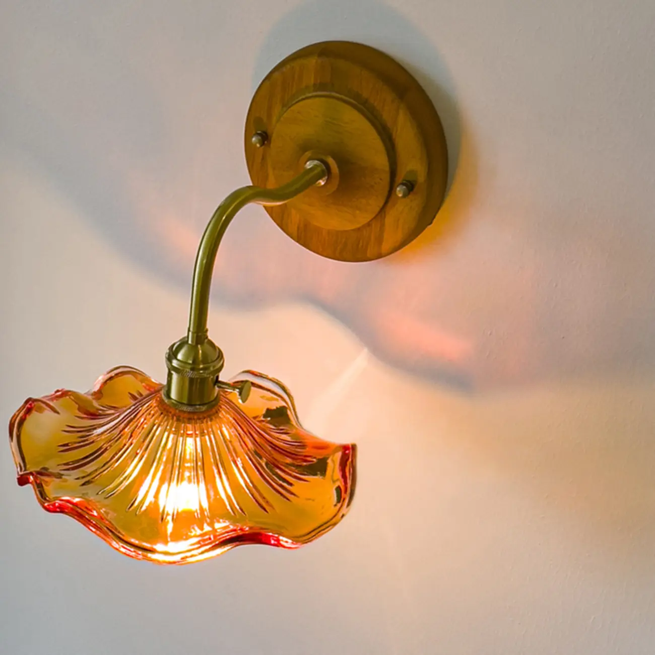 Vintage Wall Sconce with Floral Glass Shade for Indoor Space