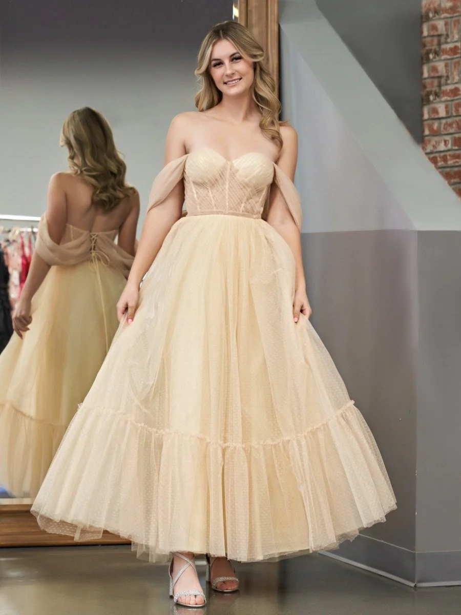 A-Line Tulle Sweetheart Tea-Length Homecoming Dress