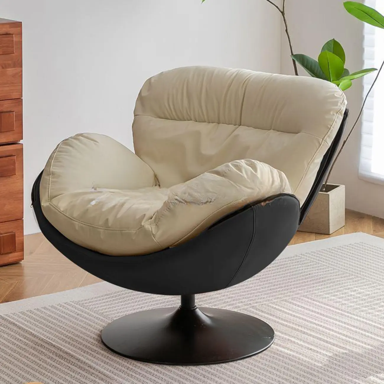 Simple Modern Cat-Resistant Leather Swivel Accent Chair