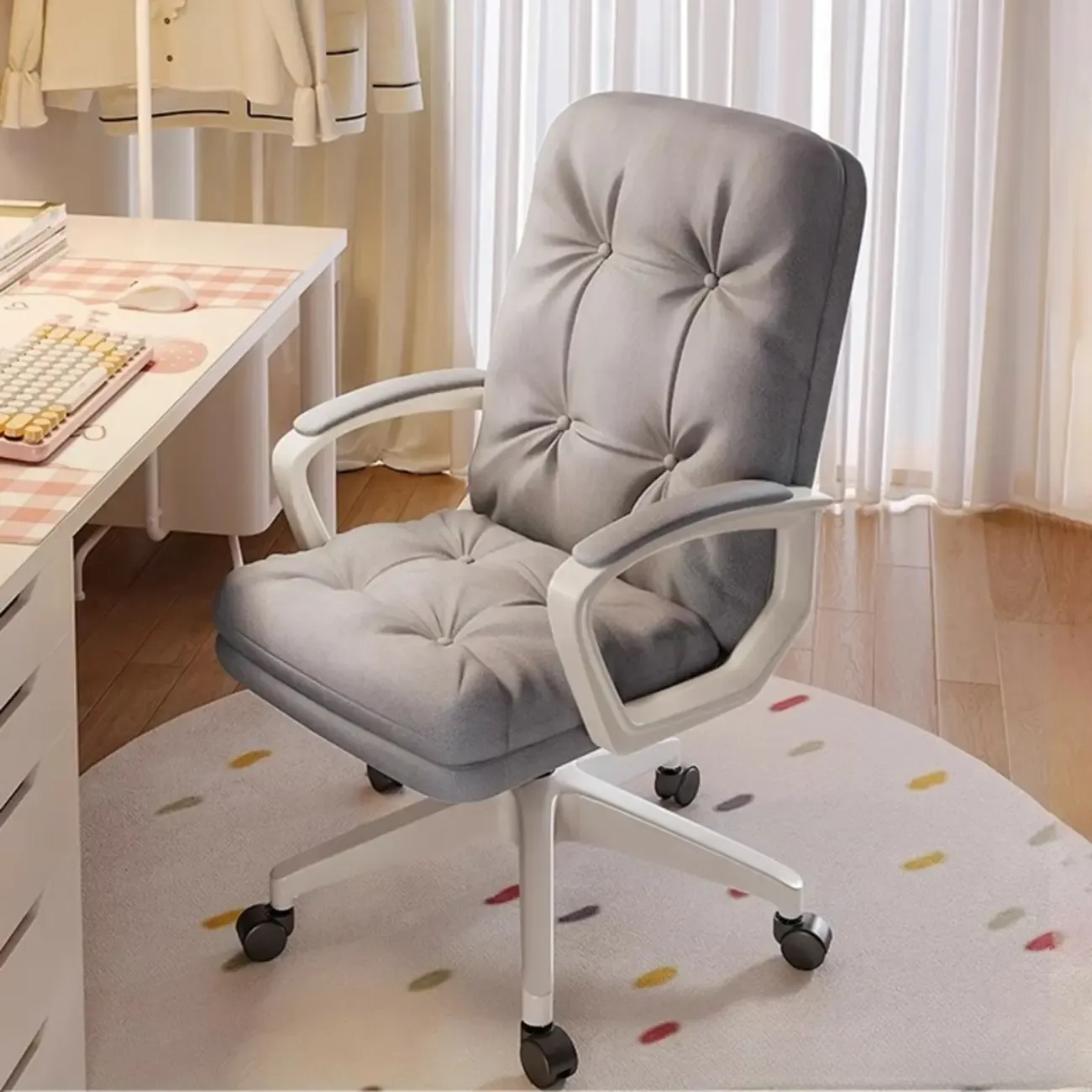 Modern White Leather Swivel Ergonomic Office Chair