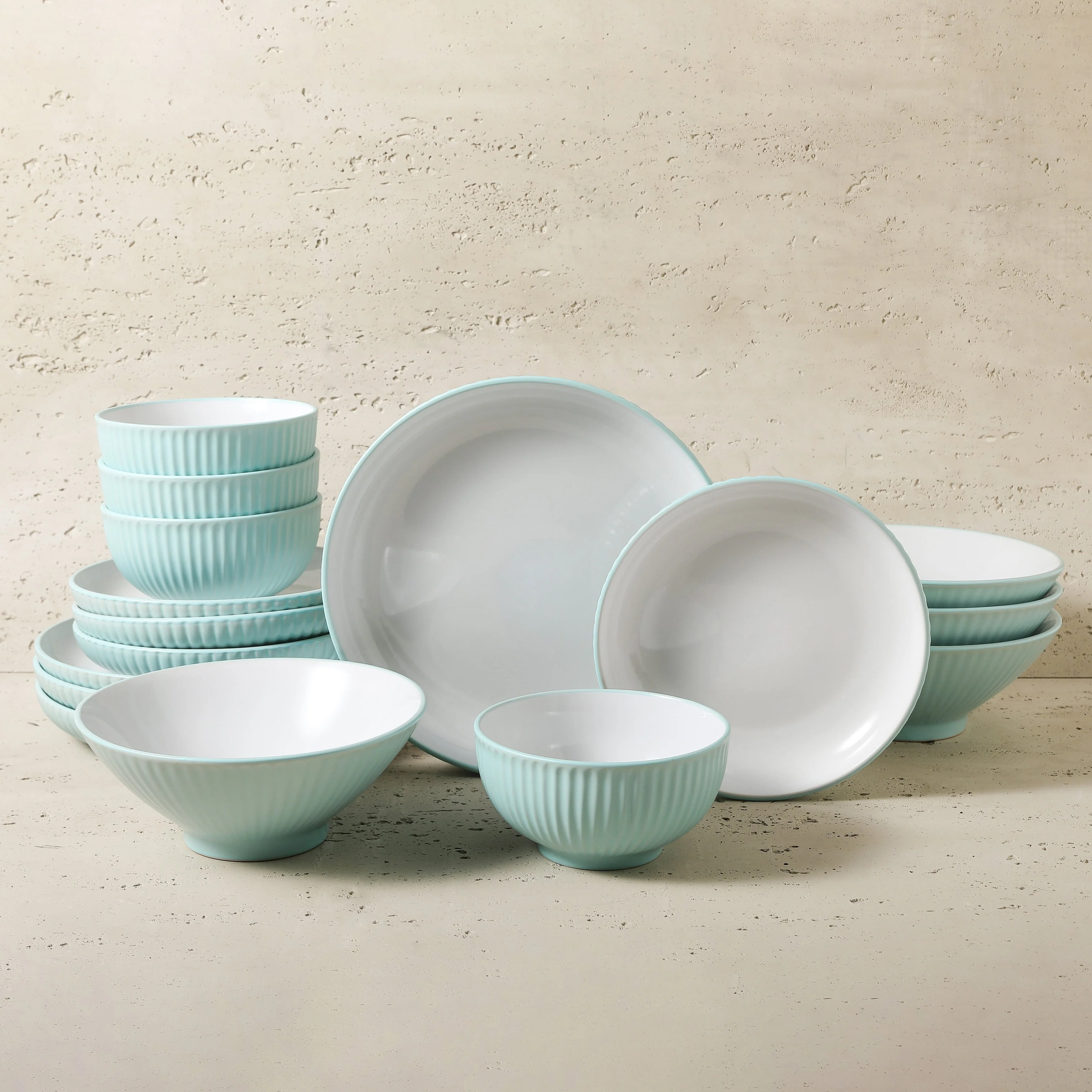 Christian Siriano Lustra Stoneware Dinnerware Set