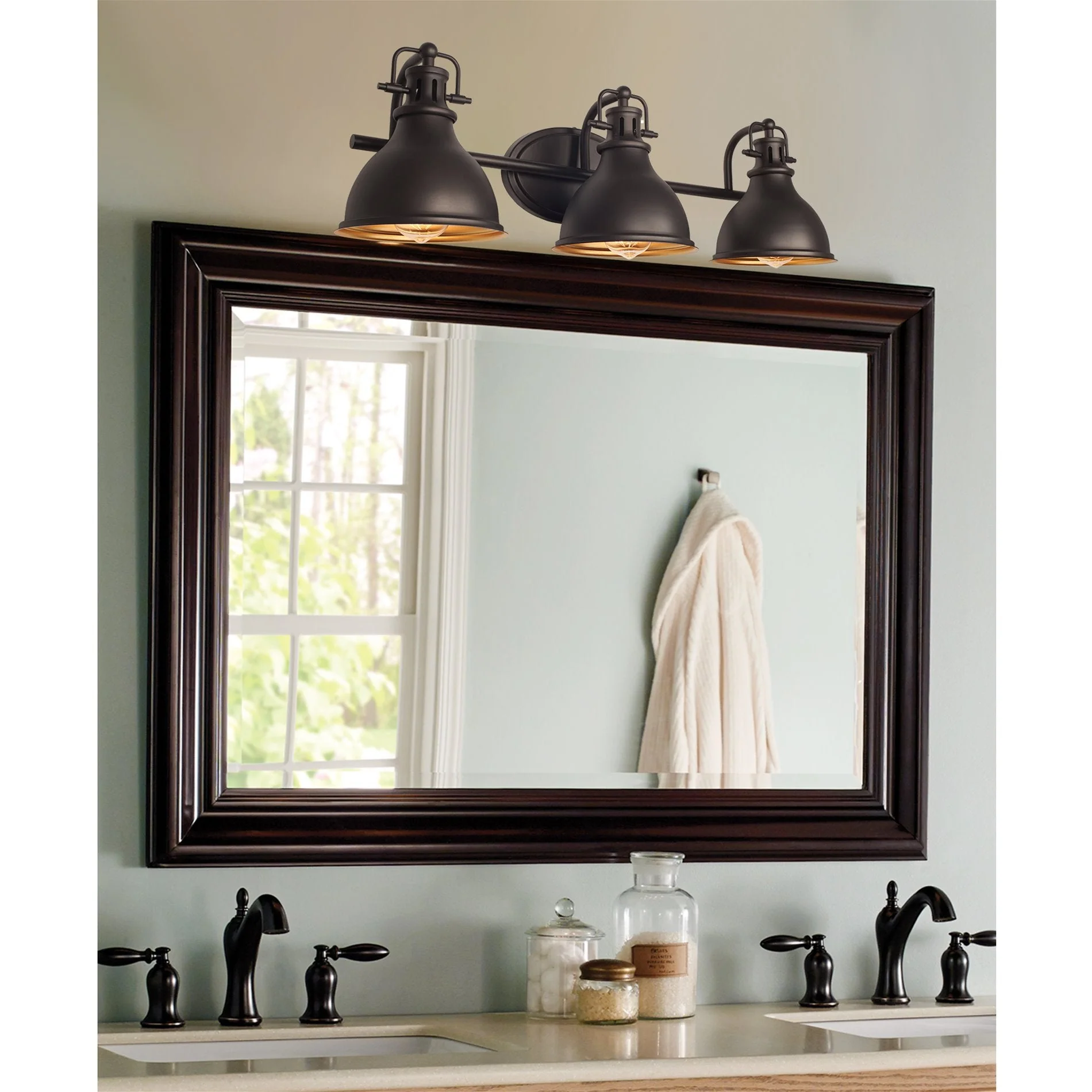 Beacon 27 3-Light Traditional Vanity/Bathroom Light