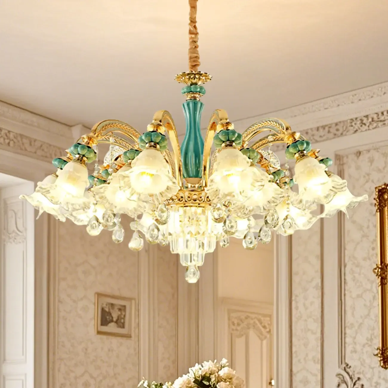 Living Room Down Light Crystal Chandelier with Flower Glass Shape