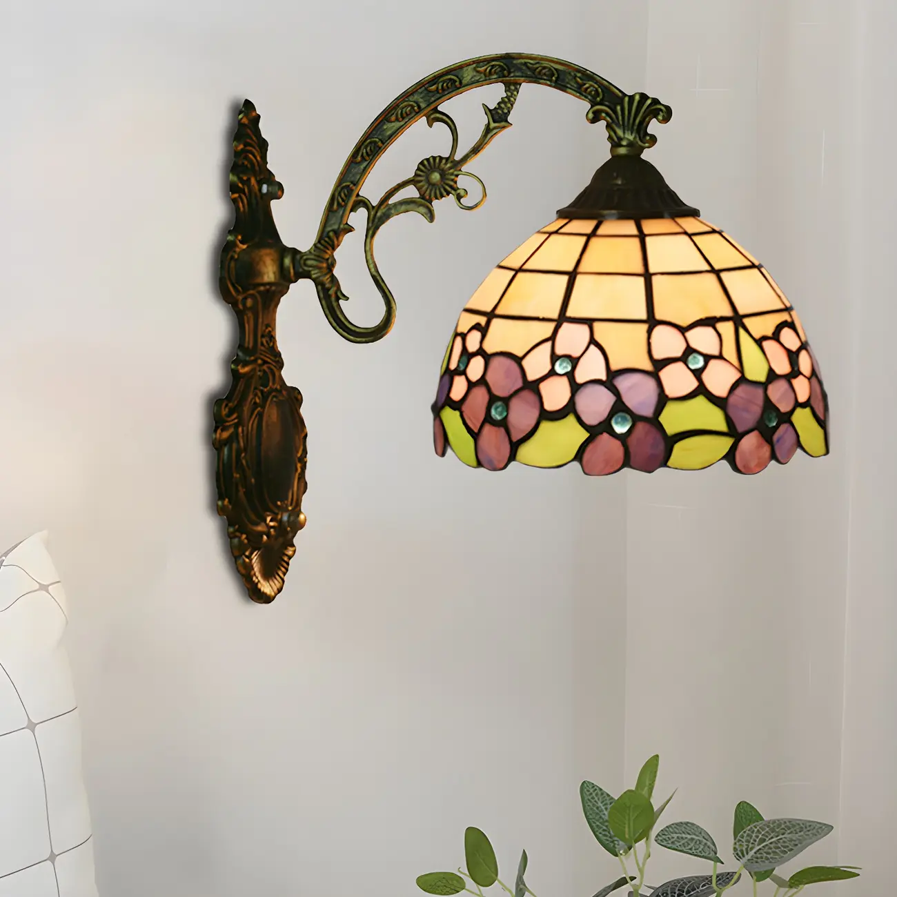 Vintage Stained Glass LED Wall Sconce for Living Room