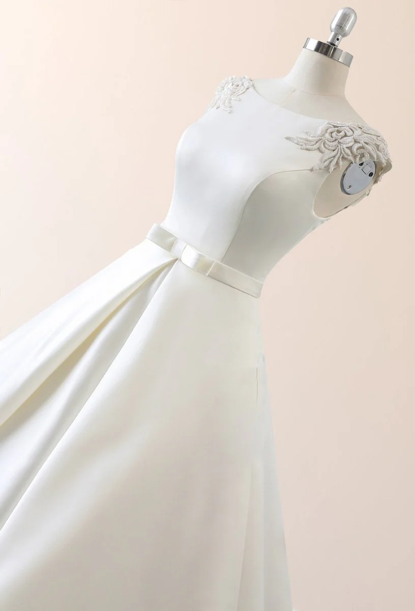 White Satin Cap Sleeve Lace-Up Wedding Dress With Pearls