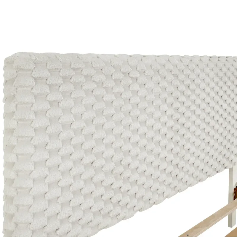 Roundhill Furniture Findlay 3-Piece Bedroom Set in White Dove