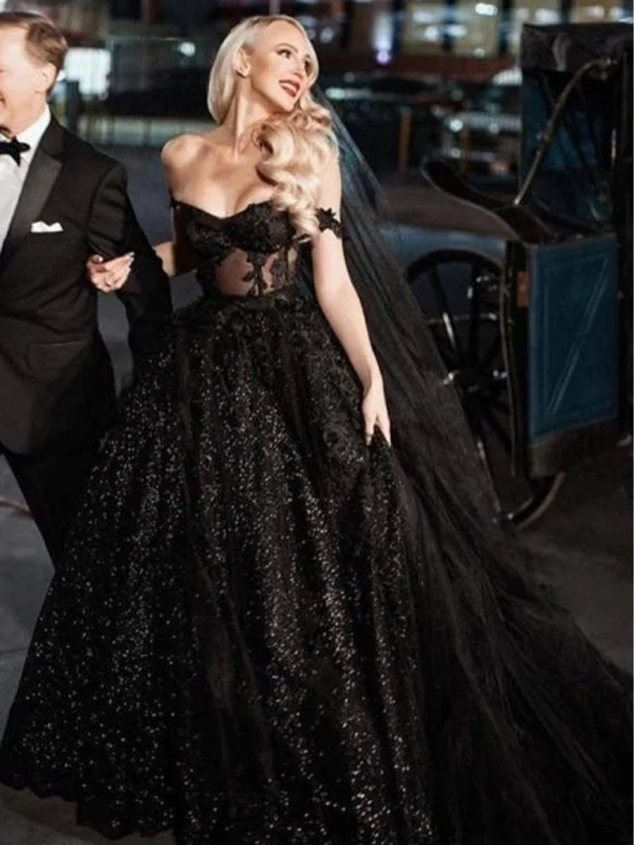 A-Line Black Gothic Wedding Dresses with Sequin Lace Appliques