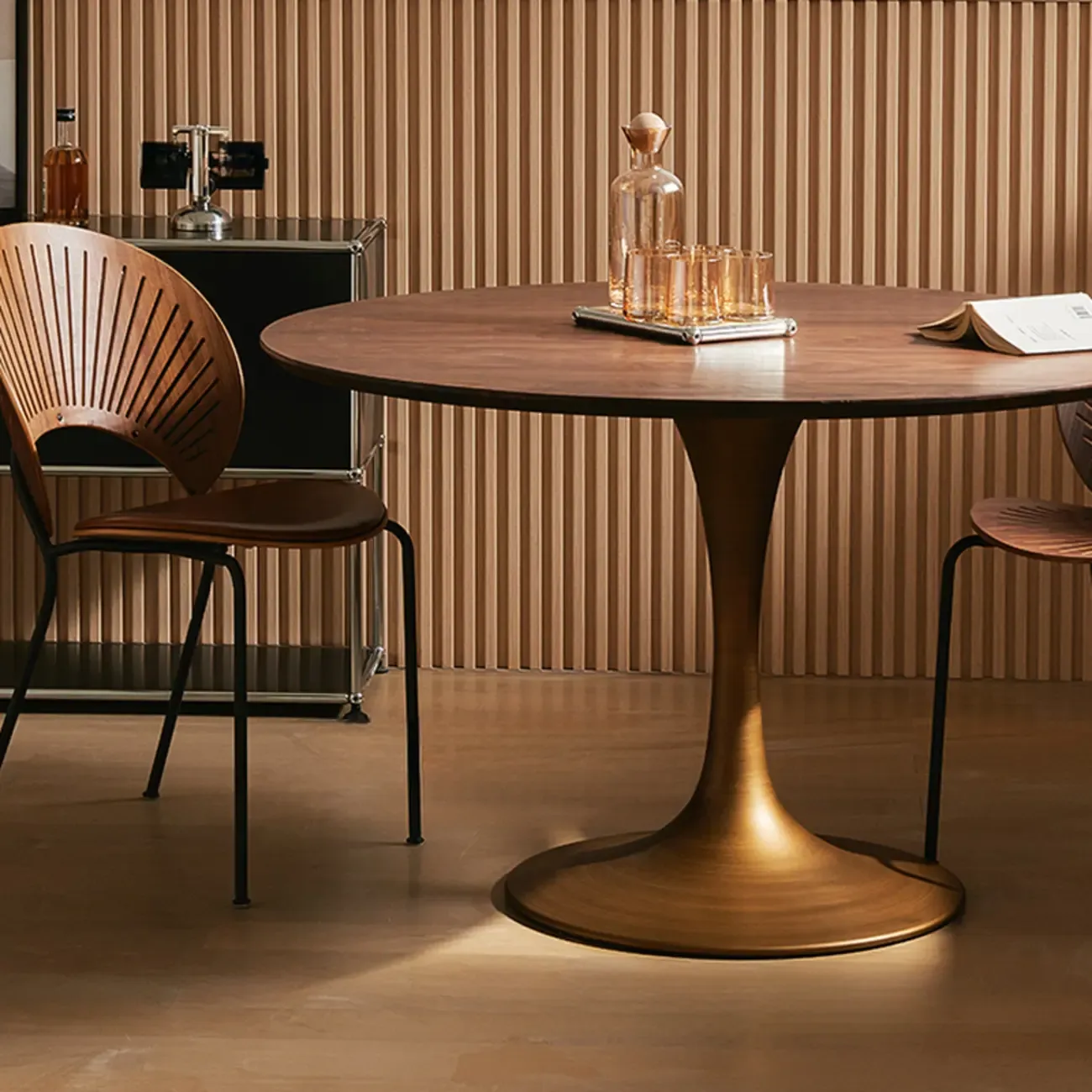 Glam Brown Wood Round Dining Table