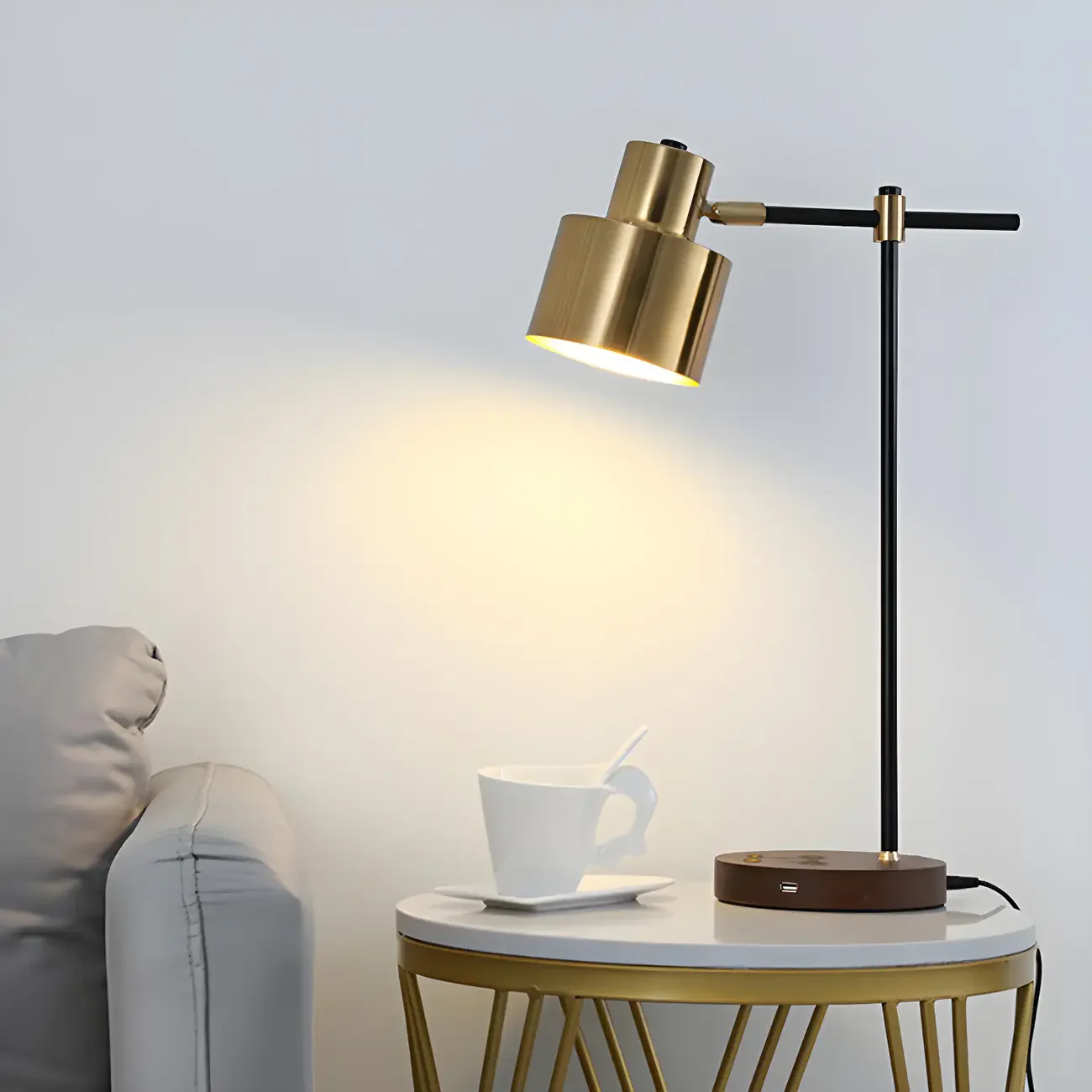 Contemporary Black Metal Eye Caring Table Lamp